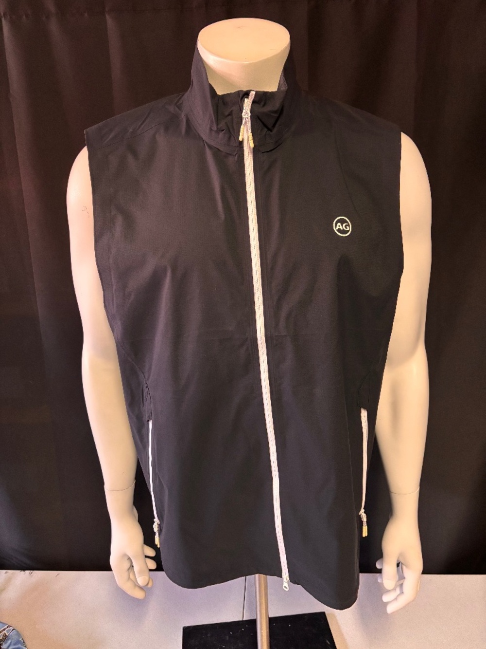 Awesome mens XL AG Green Label high end golf vest